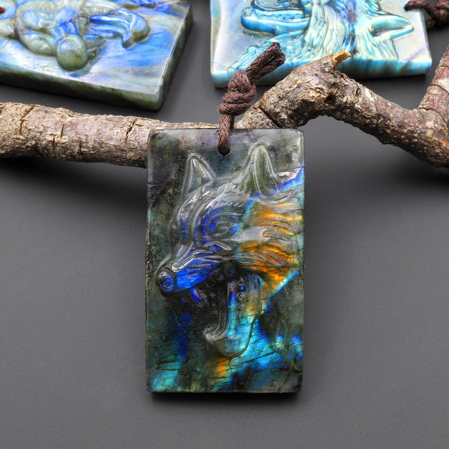 Hand Carved Natural Labradorite Growling Wolf Gemstone Pendant Bead A4