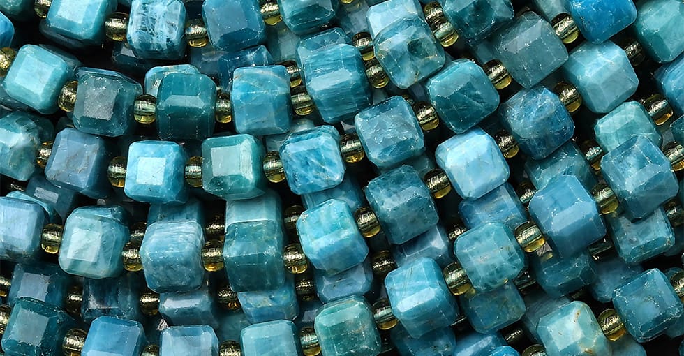 Natural Teal Blue Green Apatite Faceted 6mm Cube Beads Gemstone Dice 15.5