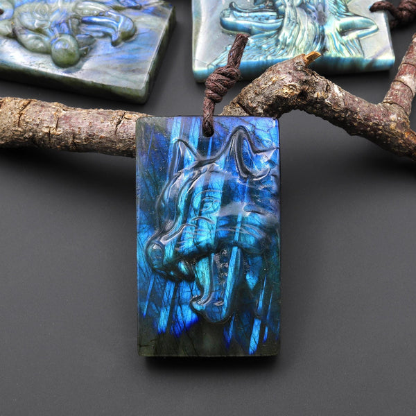 Hand Carved Natural Labradorite Growling Wolf Gemstone Pendant Bead A2