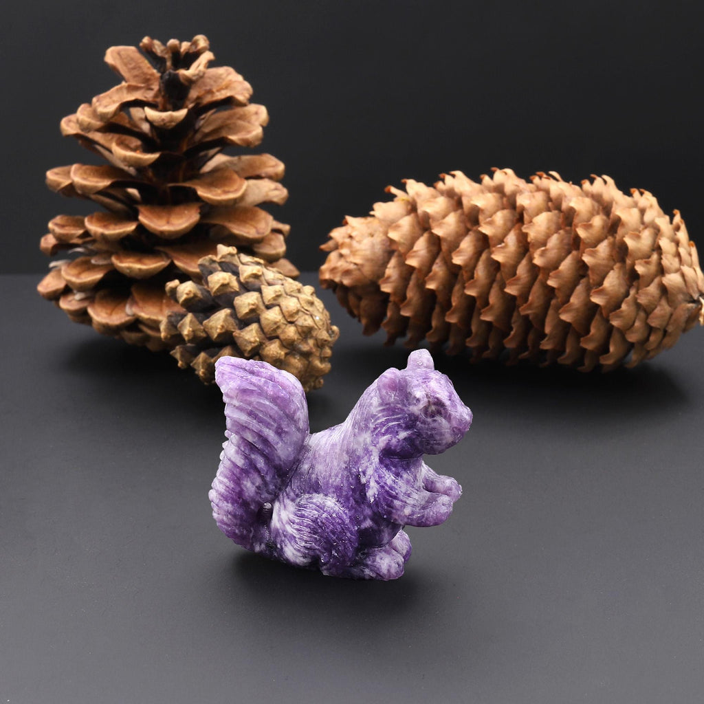 Hand-Carved Natural Lilac Purple Squirrel Figurine Crystal Miniature A3