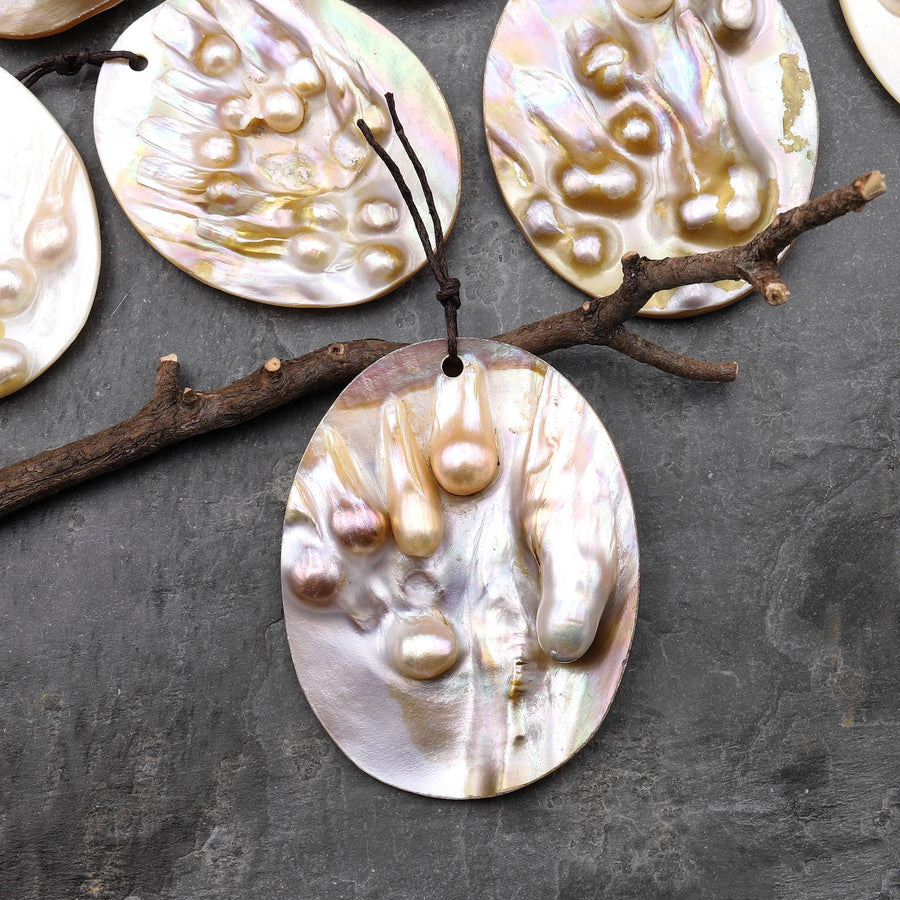Large Natural Mother of Pearl Oval Pendant Iridescent Golden Baroque Blister Pearl Jewelry A6