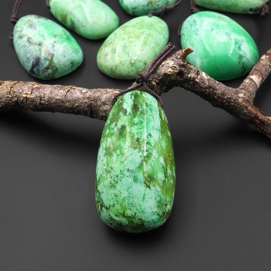Natural Nevada Apple Green Variscite Rounded Trapezoid Oval Pendant Gemstone