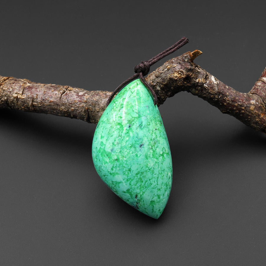 Natural Nevada Apple Green Variscite Abstract Leaf Pendant Gemstone PDT0731