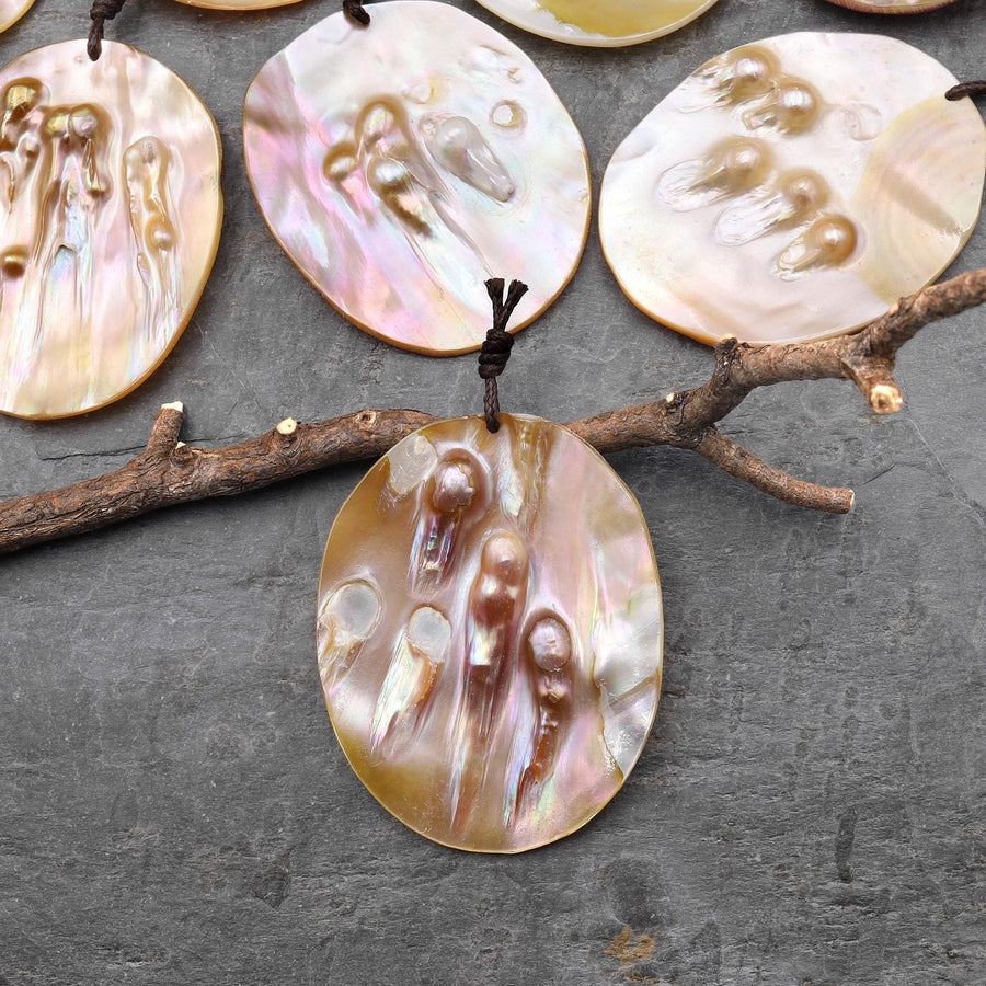 Natural Mother of Pearl Oval Pendant Iridescent Golden Baroque Blister Pearl Jewelry A2