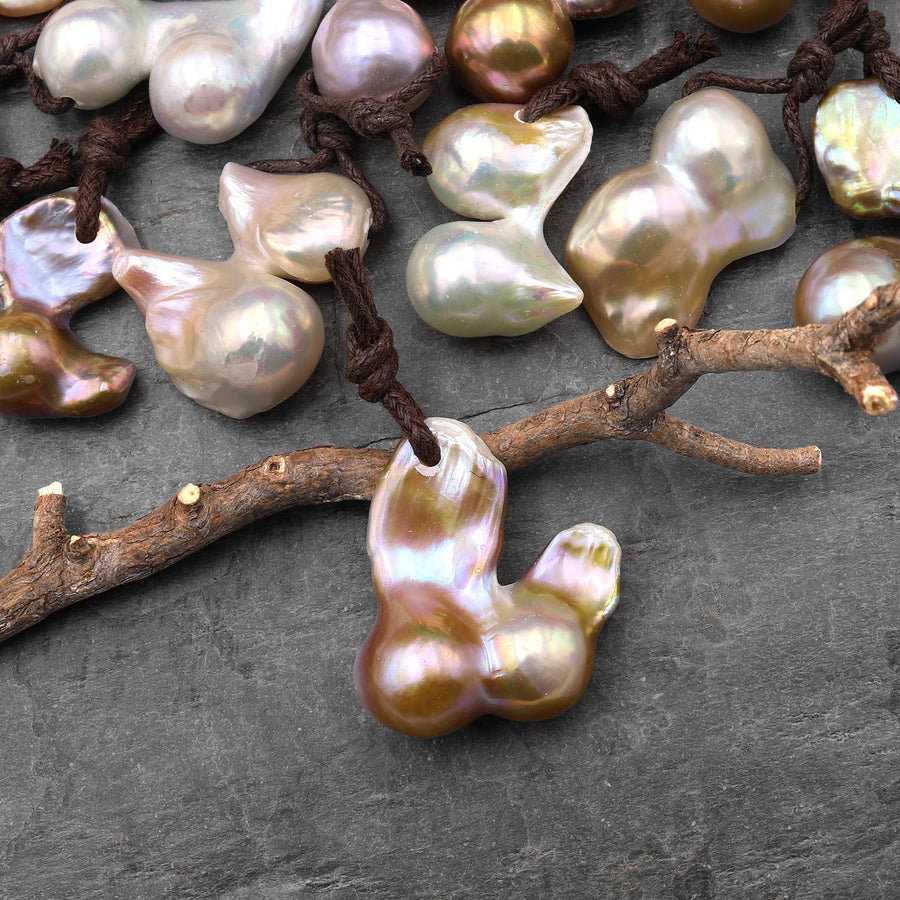 Large Natural Freshwater Baroque Ming Pearl Pendant A8