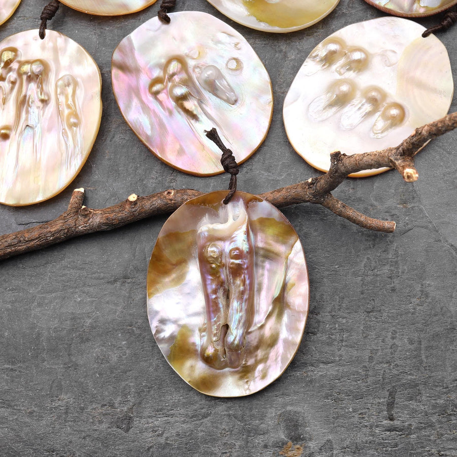 Natural Mother of Pearl Oval Pendant Iridescent Golden Baroque Blister Pearl Jewelry A5