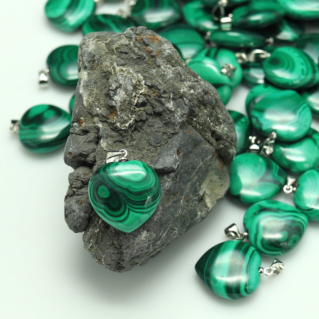 AAA+ Natural Malachite Pendant Heart Shape Gemstone Jewelry A11